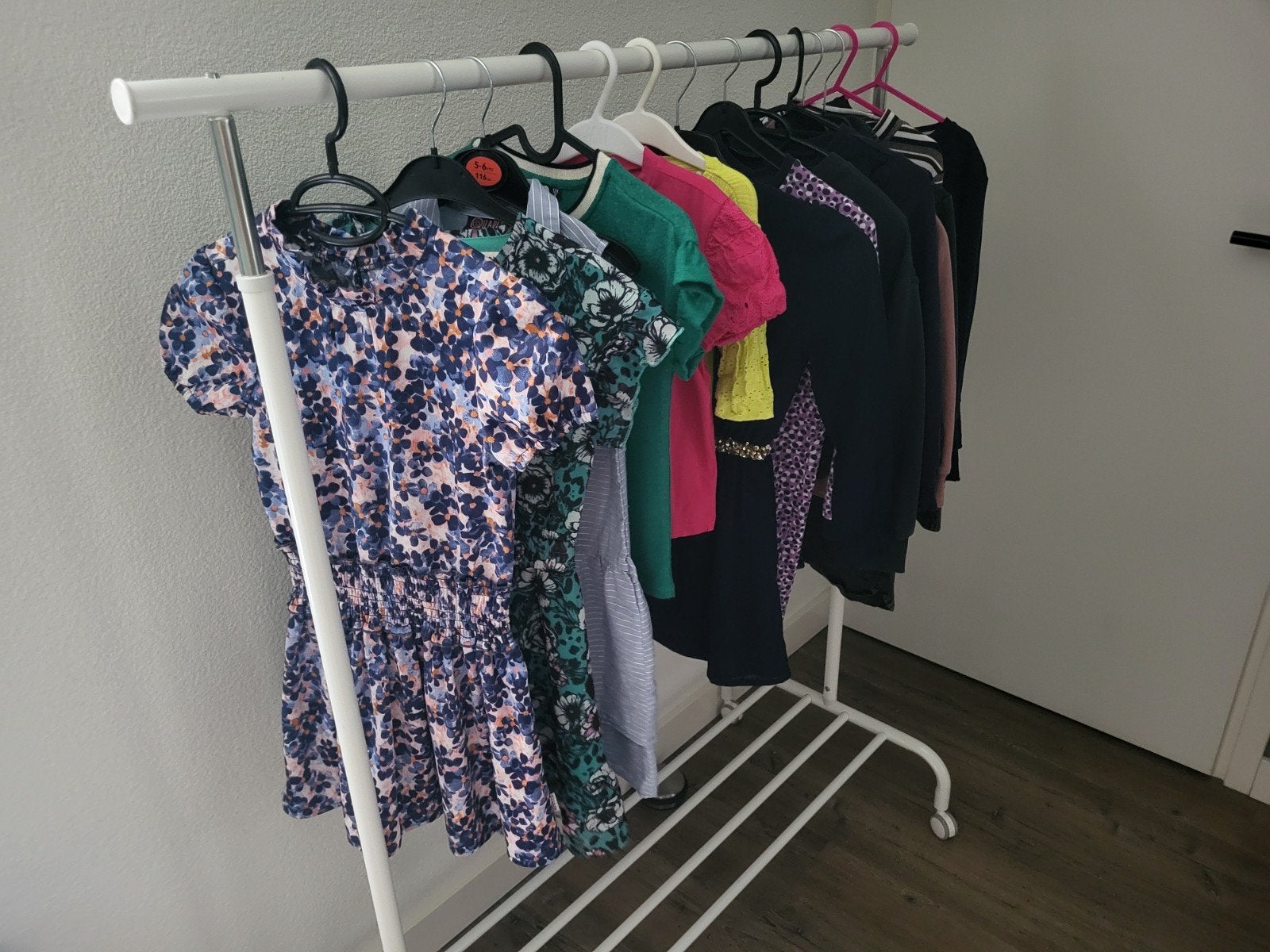 Leuk kleding pakket 122-128 zgan, Ophalen of Verzenden, Zo goed als nieuw, Meisje