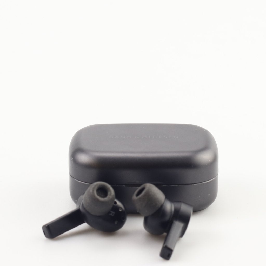 Bang & Olufsen Beocom EX Black Oordopjes | Nette staat, Bang en Olufson, Gebruikt, Support@bangenolufson.com, Bang & Olufsen Group
Peter Bangs Vej 15
7600 Struer
Denmark