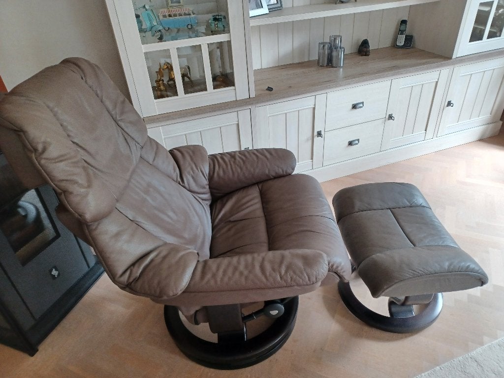 STRESSLESS ZETEL MET VOETENBANKJE IN PERFECTE STAAT, Ophalen, Zo goed als nieuw, 75 tot 100 cm, Leer