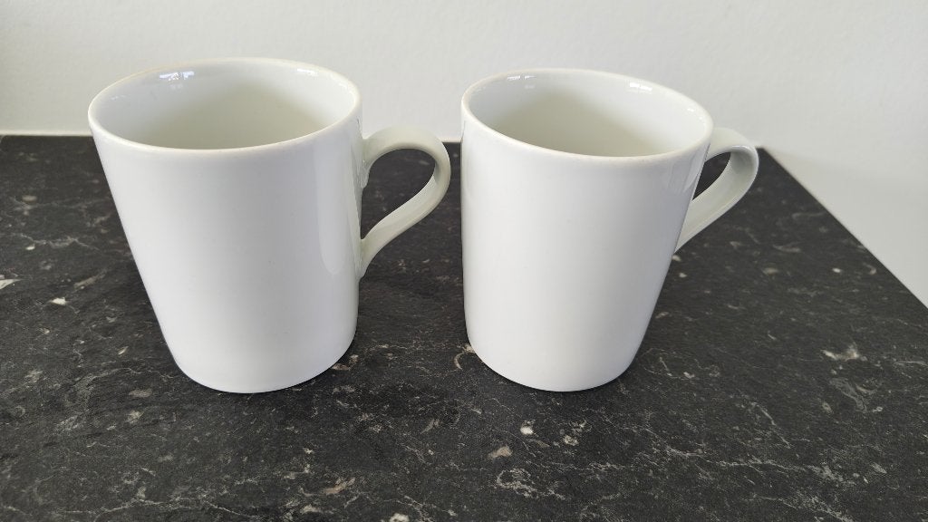 2 Arzberg Tric bekers, Huis en Inrichting, Keuken | Servies, Arzberg, Ophalen of Verzenden, Zo goed als nieuw, Overige stijlen