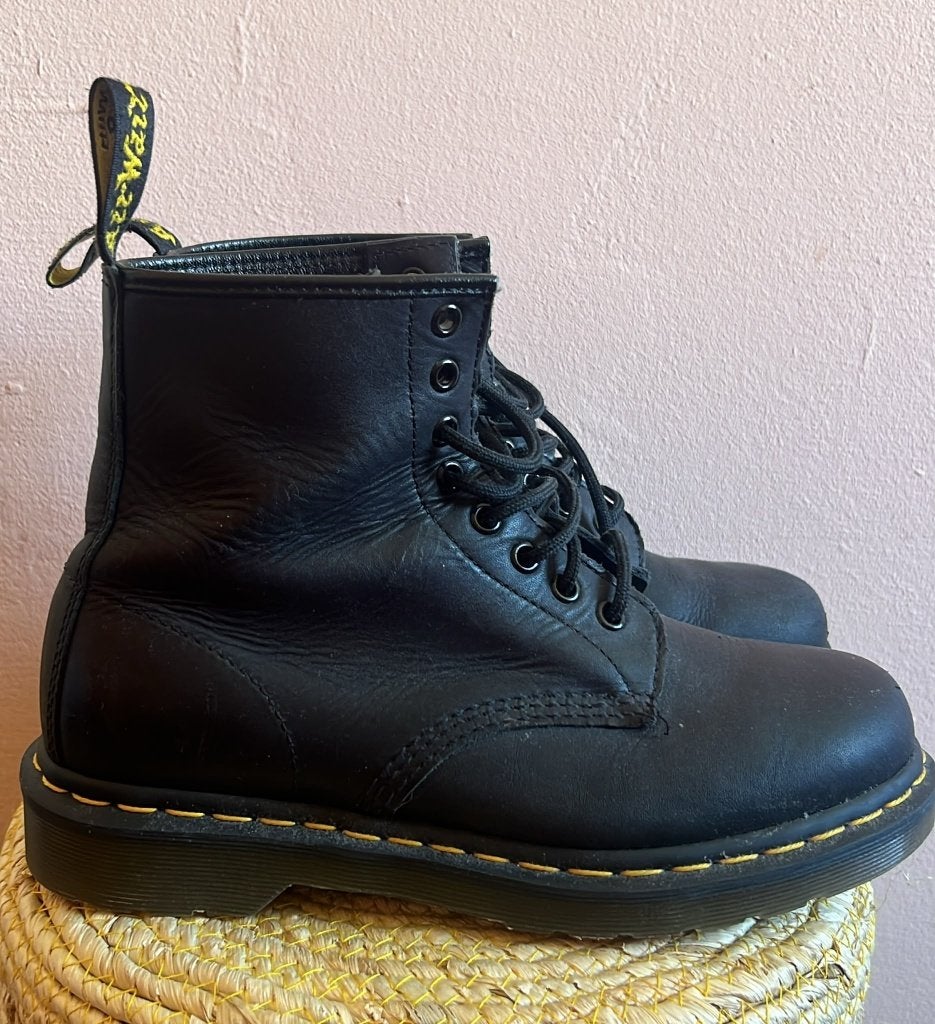 dr martens maat 40, Verzenden, Zwart, Lage of Enkellaarzen, Dr. Martens