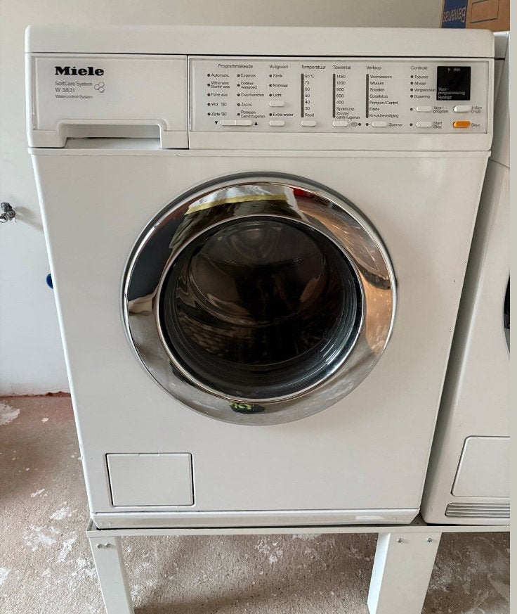 Miele W 3831 WCS SoftCare System Wasmachine - 8kg, 1450 tpm, 1200 tot 1600 toeren, 8 tot 10 kg, Ophalen of Verzenden, Voorlader