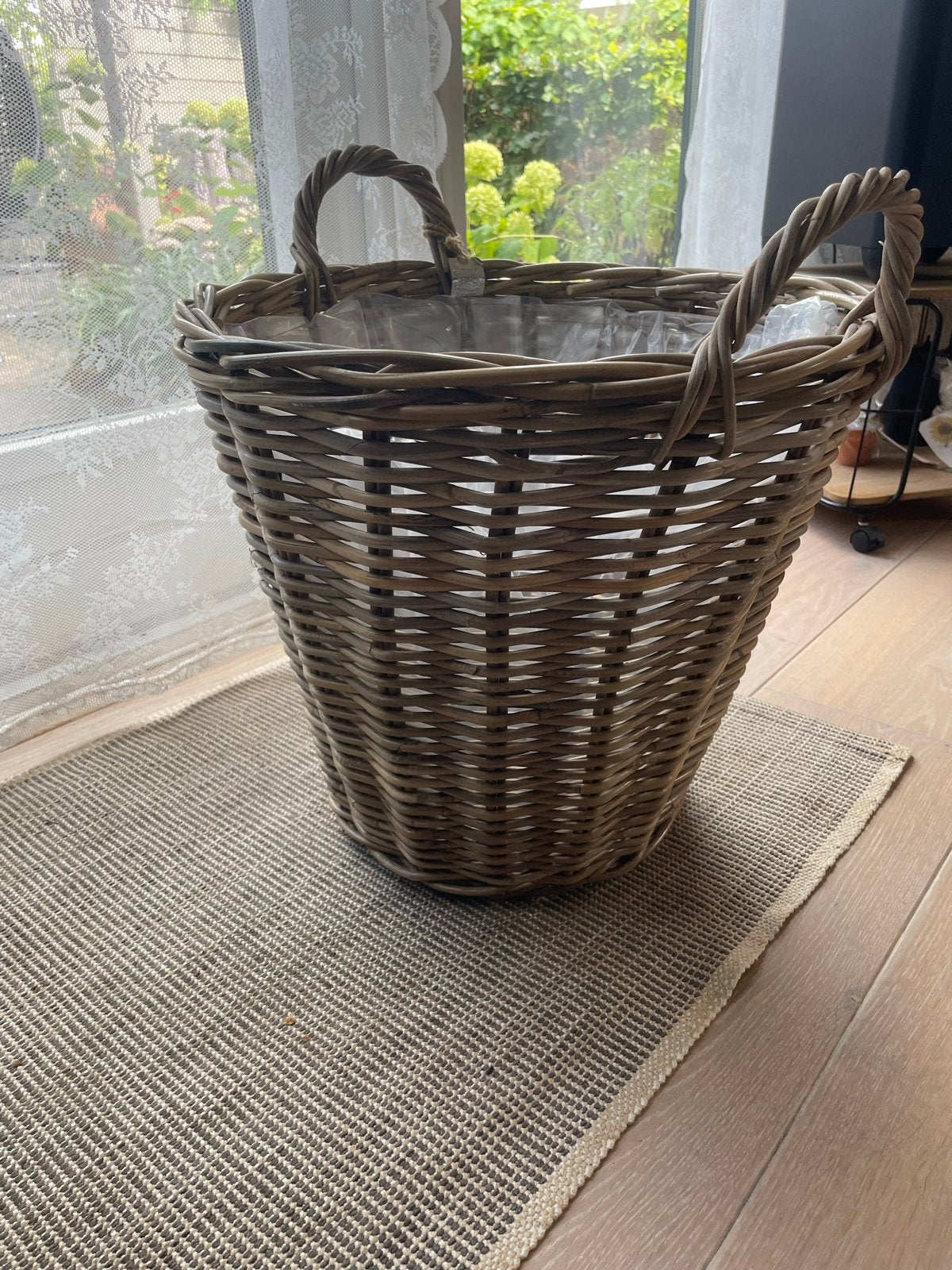 Grote rieten plantenmand met handvatten, Ophalen, Met handvatten, Mand, Rond