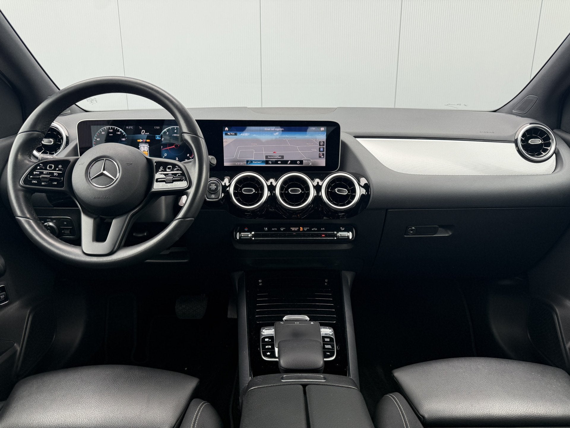 Mercedes-Benz B-Klasse 180 Business Solution Automaat Trekha, 136 pk, Gebruikt, Euro 6, 4 cilinders