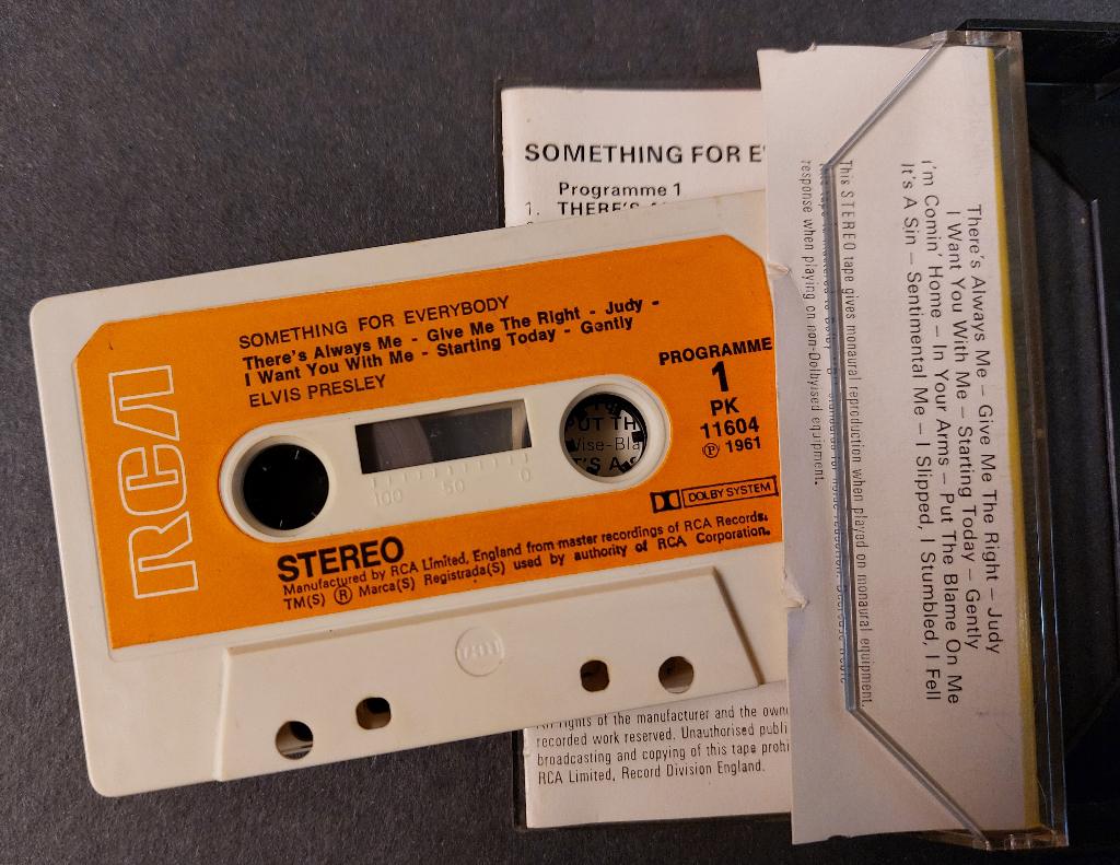 Elvis Presley CASSETTE Something For Everybody Engels, Cd's en Dvd's, Cassettebandjes, Gebruikt, Verzenden, 1 bandje, Origineel