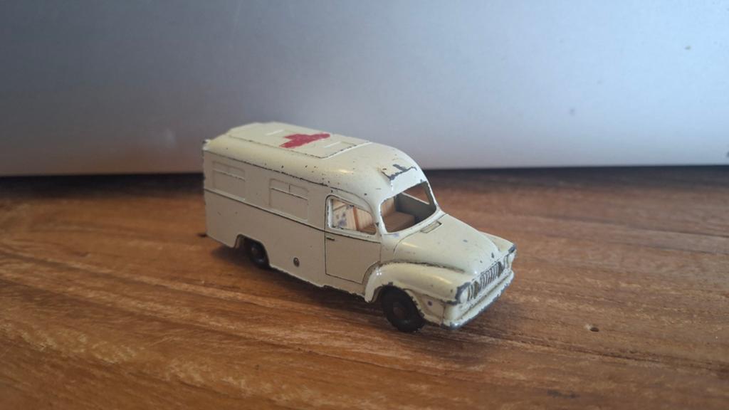 Vintage Matchbox Ambulance Speelgoedauto, Overige merken, Gebruikt, 1:50 of kleiner, Auto