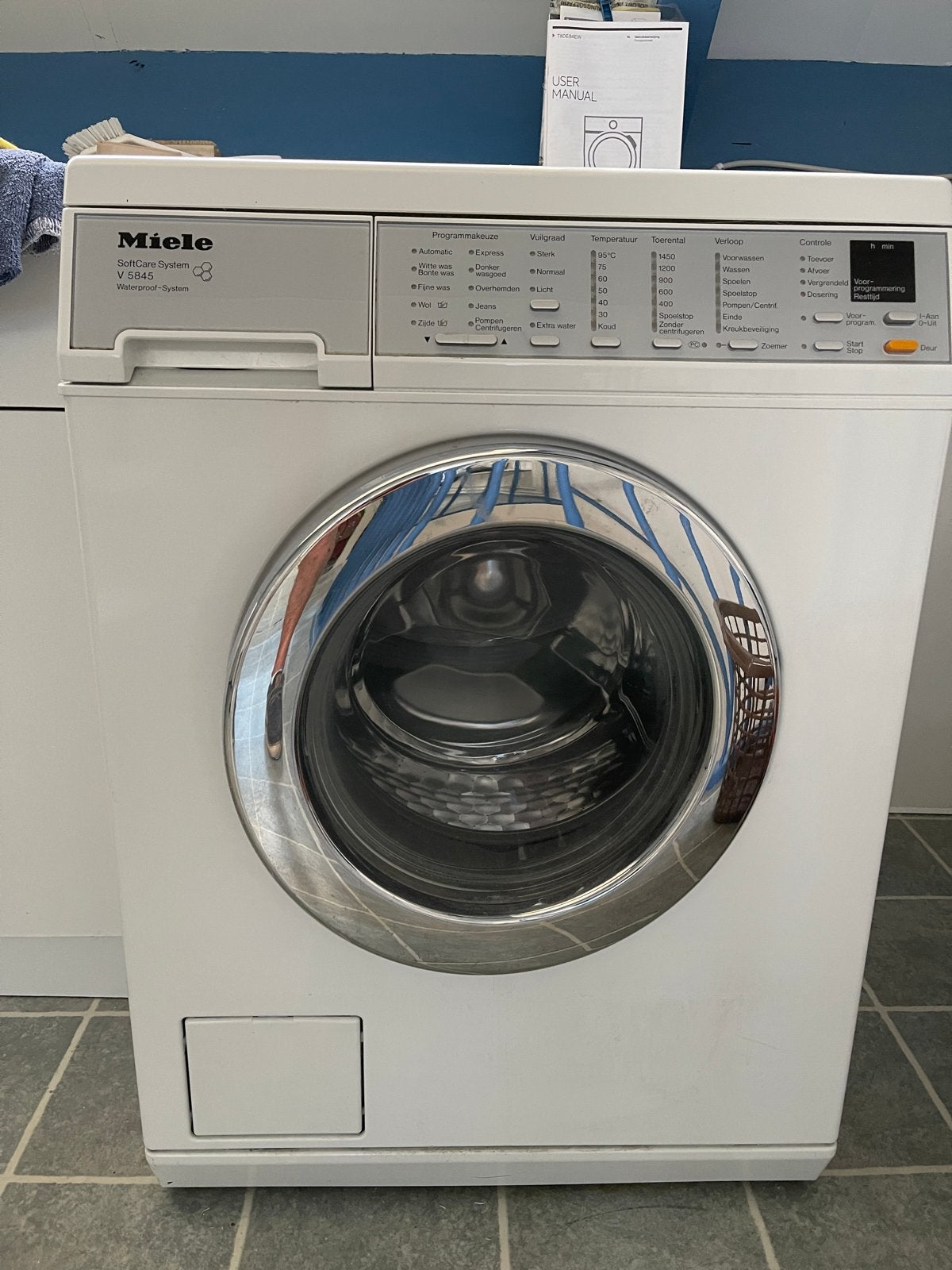 Miele SoftCare System V 5845 Wasmachine, Witgoed en Apparatuur, Wasmachines, Ophalen, Gebruikt, Voorlader, 85 tot 90 cm