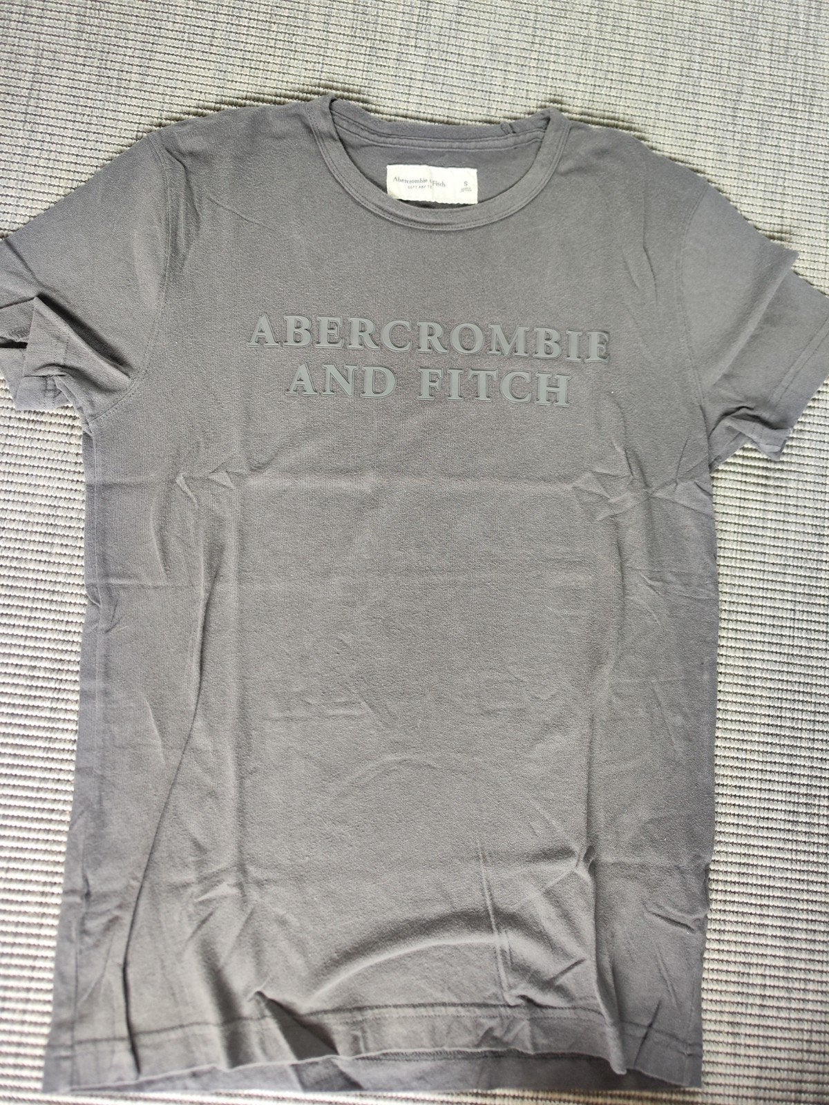 Abercrombie & Fitch T-shirt - Maat S - Nieuw, Ophalen, Nieuw, Abercrombie & Fitch, Grijs