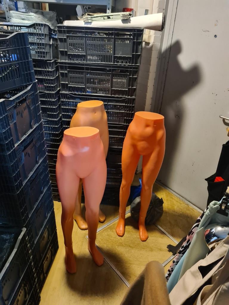 Etalage benen 10 € pet stuk, Kleding | Dames, Ophalen of Verzenden