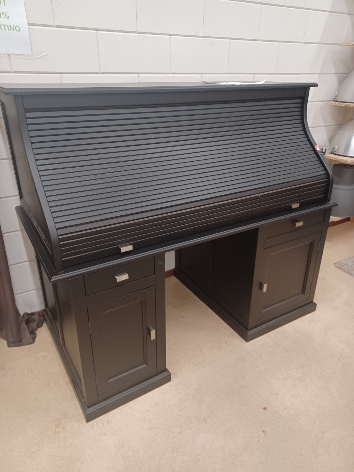 Houten secretaire, Ophalen