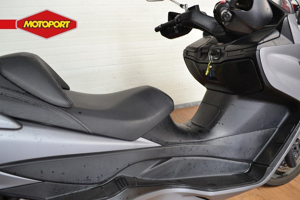 Suzuki Burgman AN 400 ABS (bj 2016), Motoren, Motoren | Suzuki, Lange Dreef 12
4131NH  Vianen, NL, Suzuki, Scooter, Bedrijf