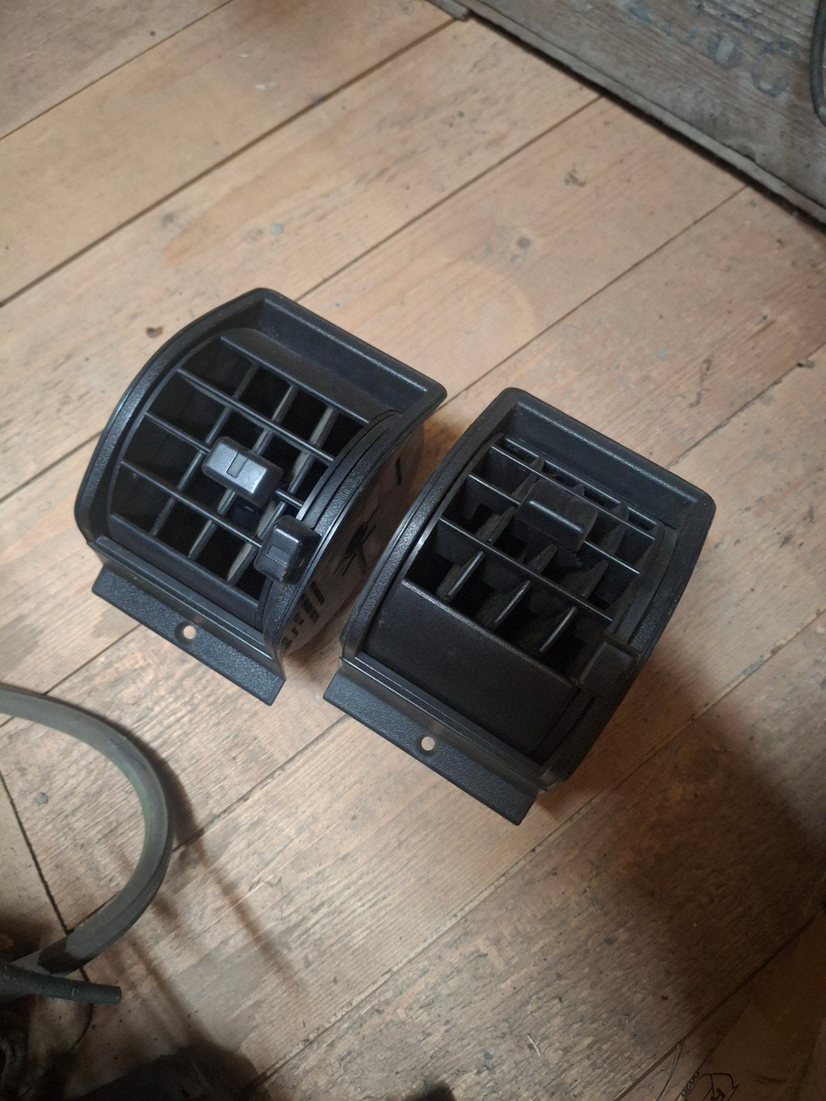 VW Golf 1 Cabrio ventilatieroosters 161819701/709 A/B, Ophalen of Verzenden