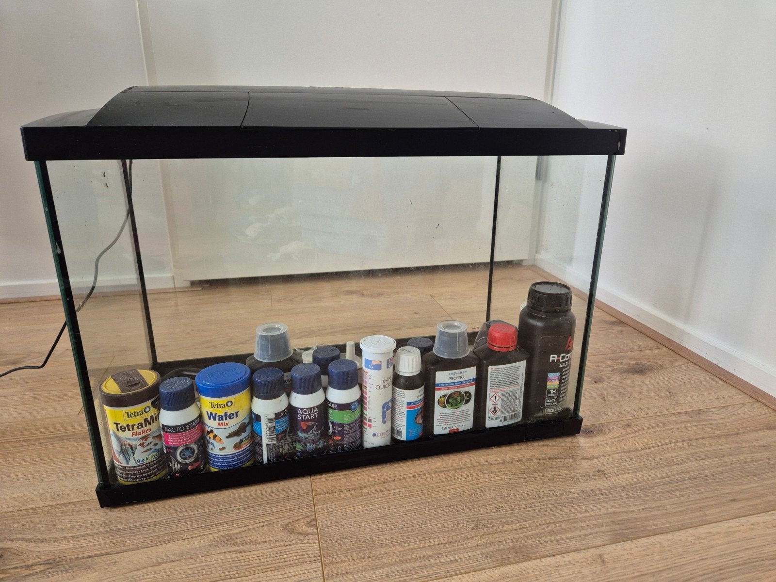 Aquarium + Heel veel extra's!, Dieren en Toebehoren, Vissen | Aquaria en Toebehoren, Ophalen, Zo goed als nieuw, Leeg aquarium