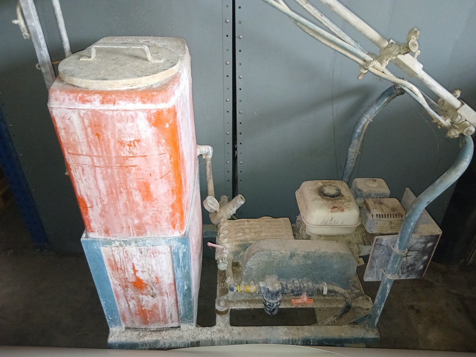 Spuitwagen met benzinemotor - 350 L, Ophalen