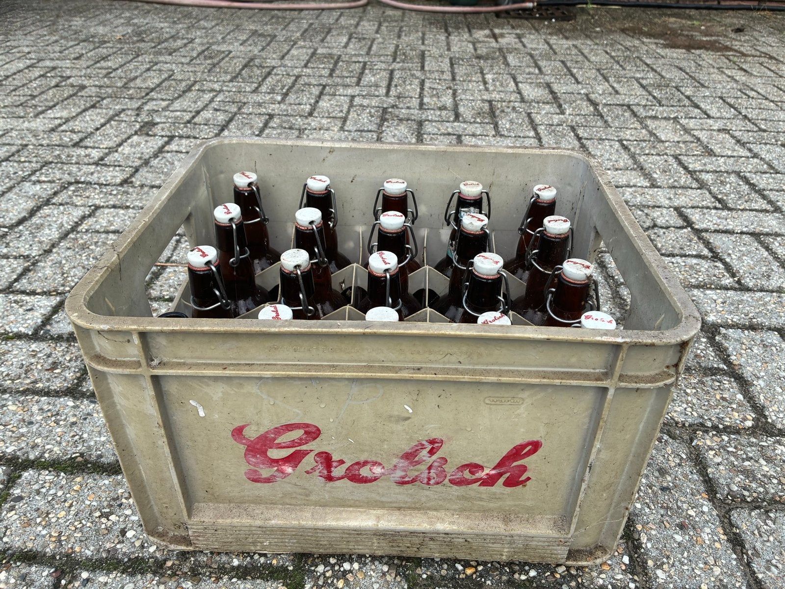 Oude Grolsch bierkrat met 20 beugelflessen, Verzamelen, Ophalen of Verzenden, Gebruikt, Gebruiksvoorwerp