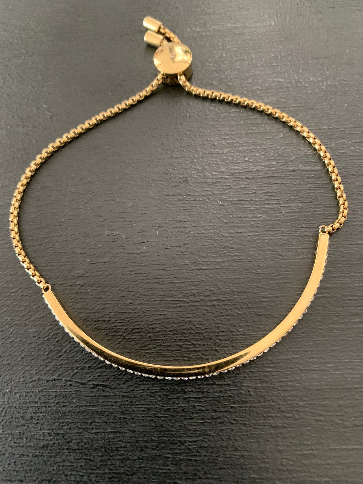 Armband met strass - Michael Kors - kleur goud, Sieraden, Tassen en Uiterlijk, Armbanden, Ophalen of Verzenden, Zo goed als nieuw