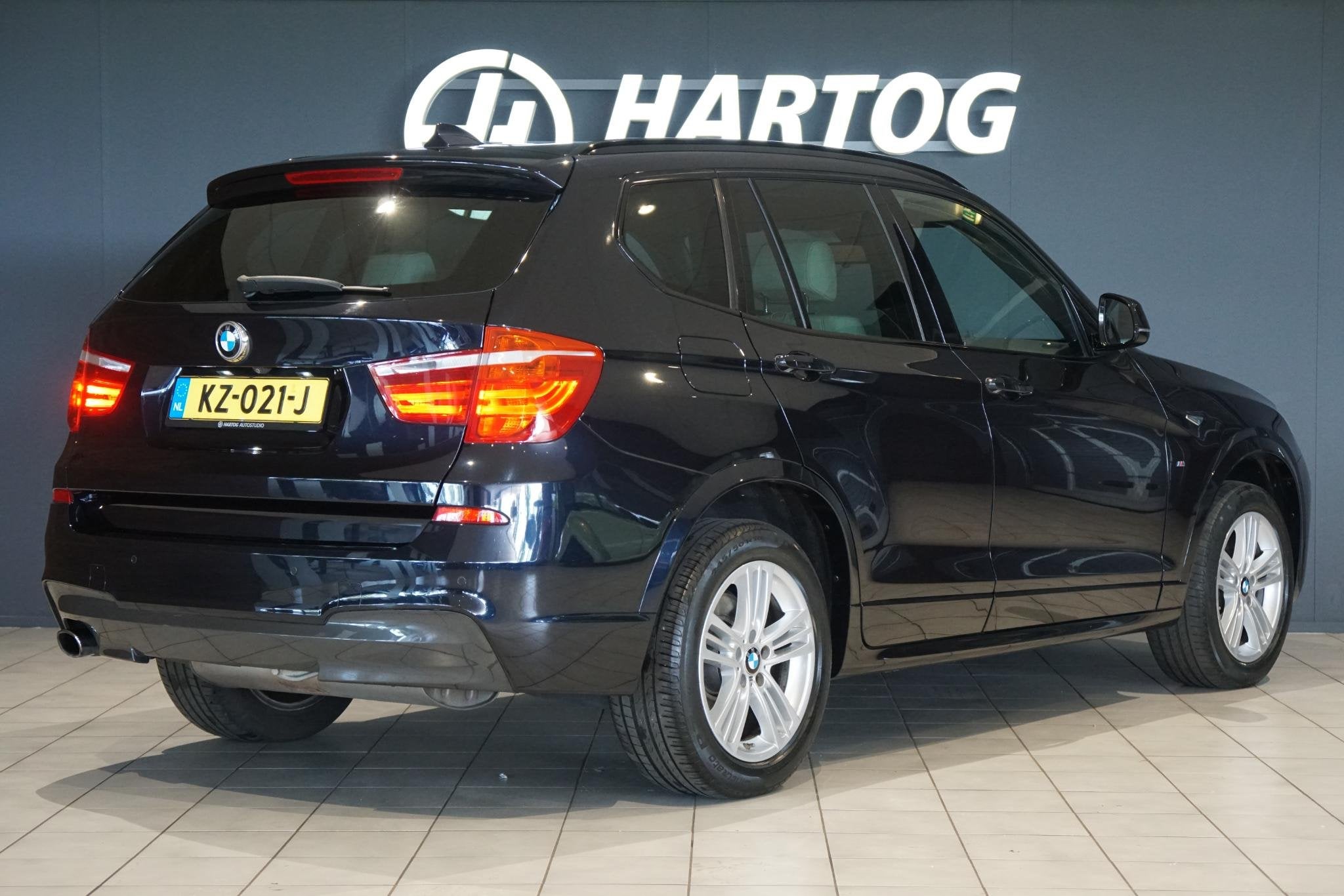 BMW X3 sDrive20i Centennial High Executive M SPORT * facelif, Auto's, Automaat, Achterwielaandrijving, Gebruikt, Euro 6