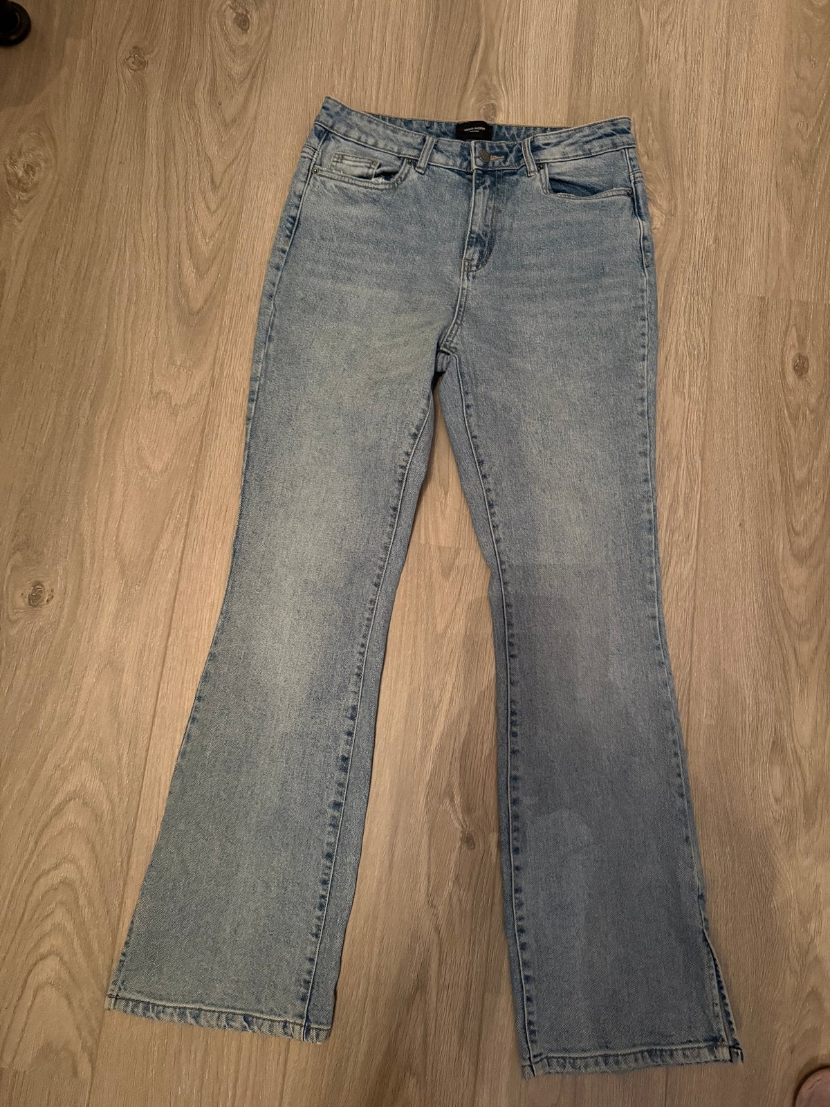 Vero Moda flared jeans met split - W30/32, Ophalen of Verzenden, Zo goed als nieuw, Blauw, W30 - W32 (confectie 38/40)