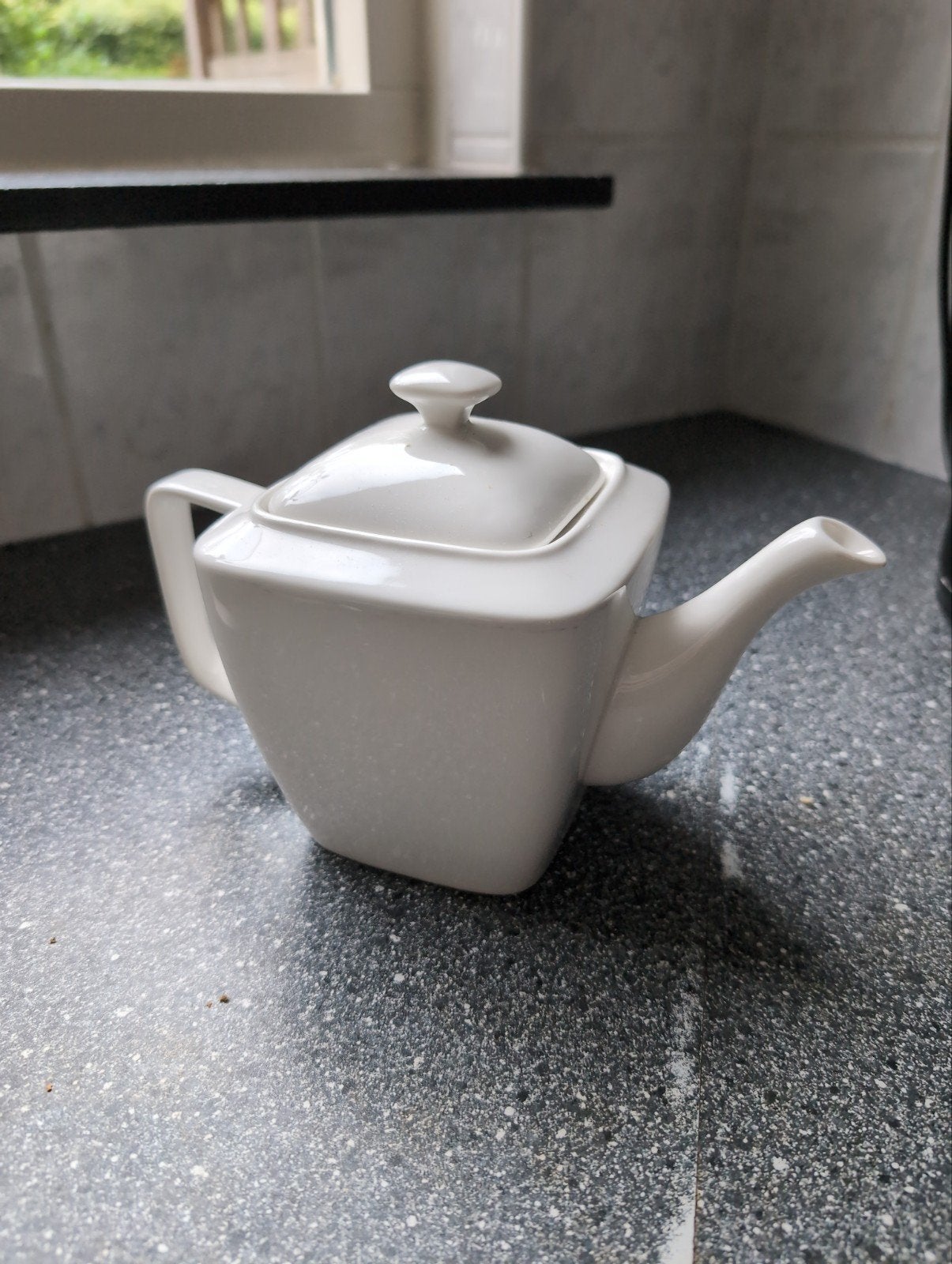 Vierkante theepot - goed als nieuw - 5,-, ophalen, Ophalen