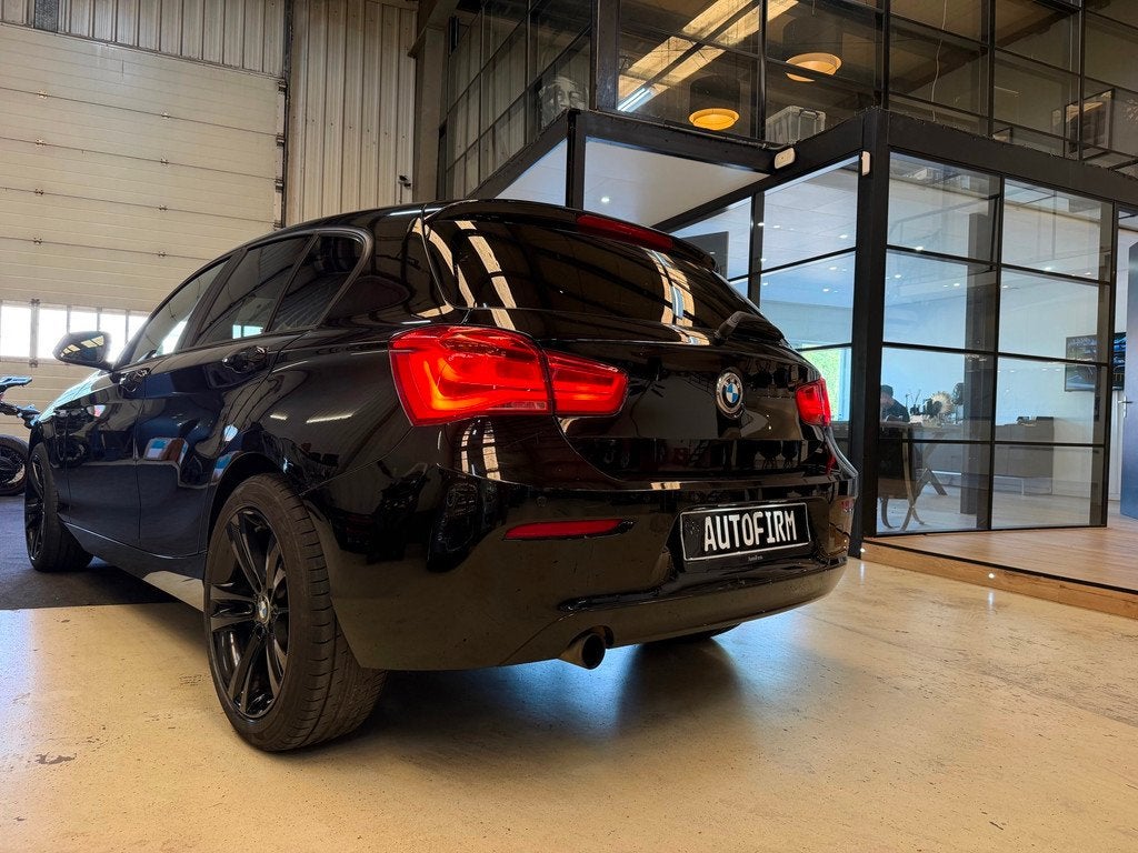 BMW 1-serie 116i Garantie mogelijk Dealer onderhouden Black, Auto's, 1-Serie, Zwart, Zwart, Origineel Nederlands