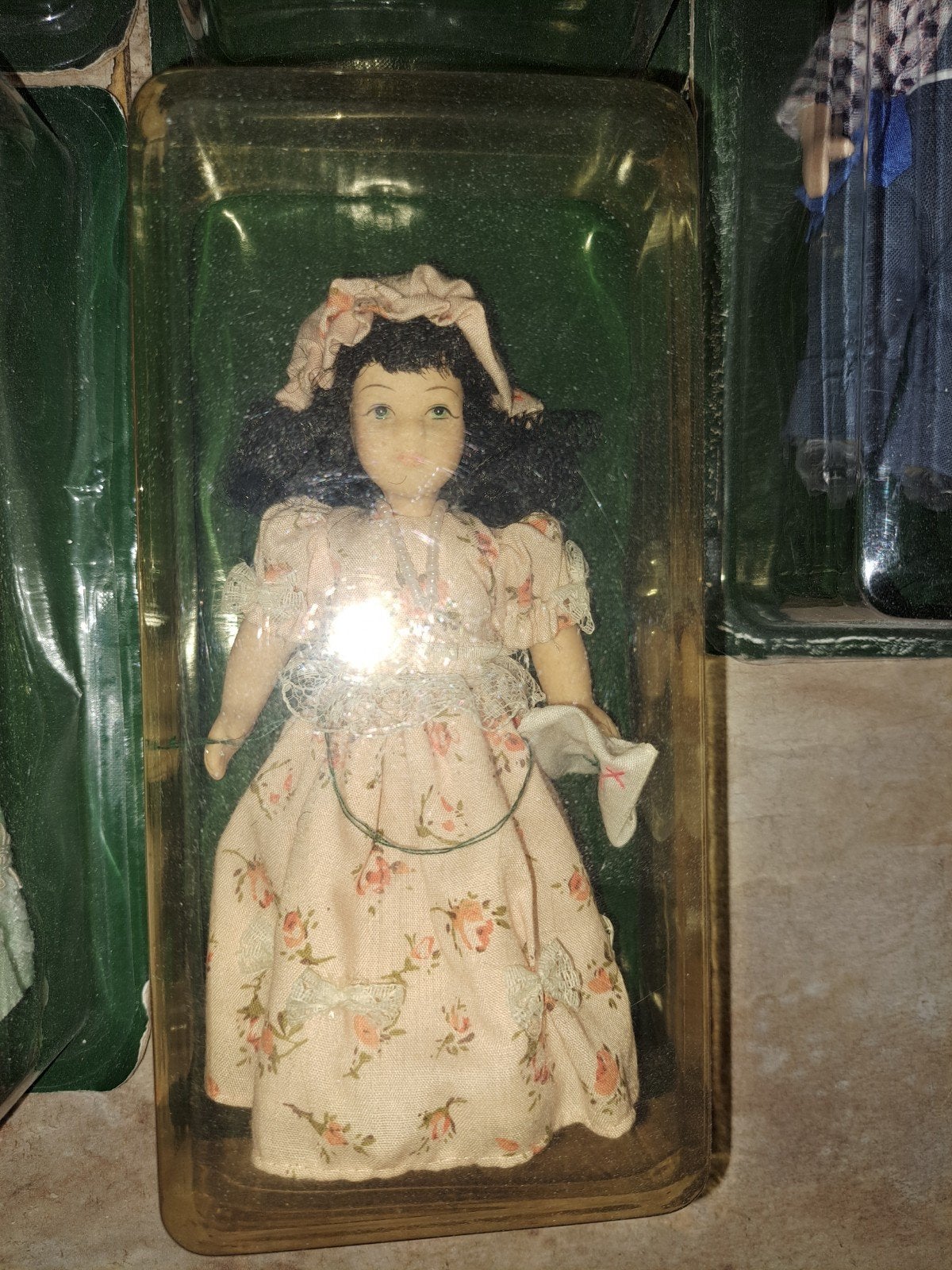Set van 5 Vintage Porseleinen Poppen in Originele Doos, Verzamelen, Poppen, Ophalen, Nieuw, Pop