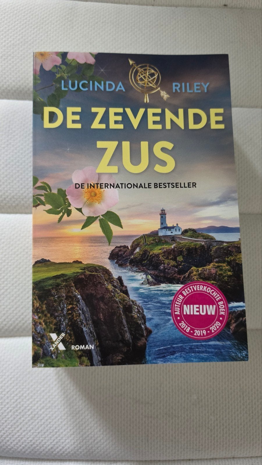 De Zevende Zus - Lucinda Riley, Boeken, Ophalen of Verzenden, Zo goed als nieuw
