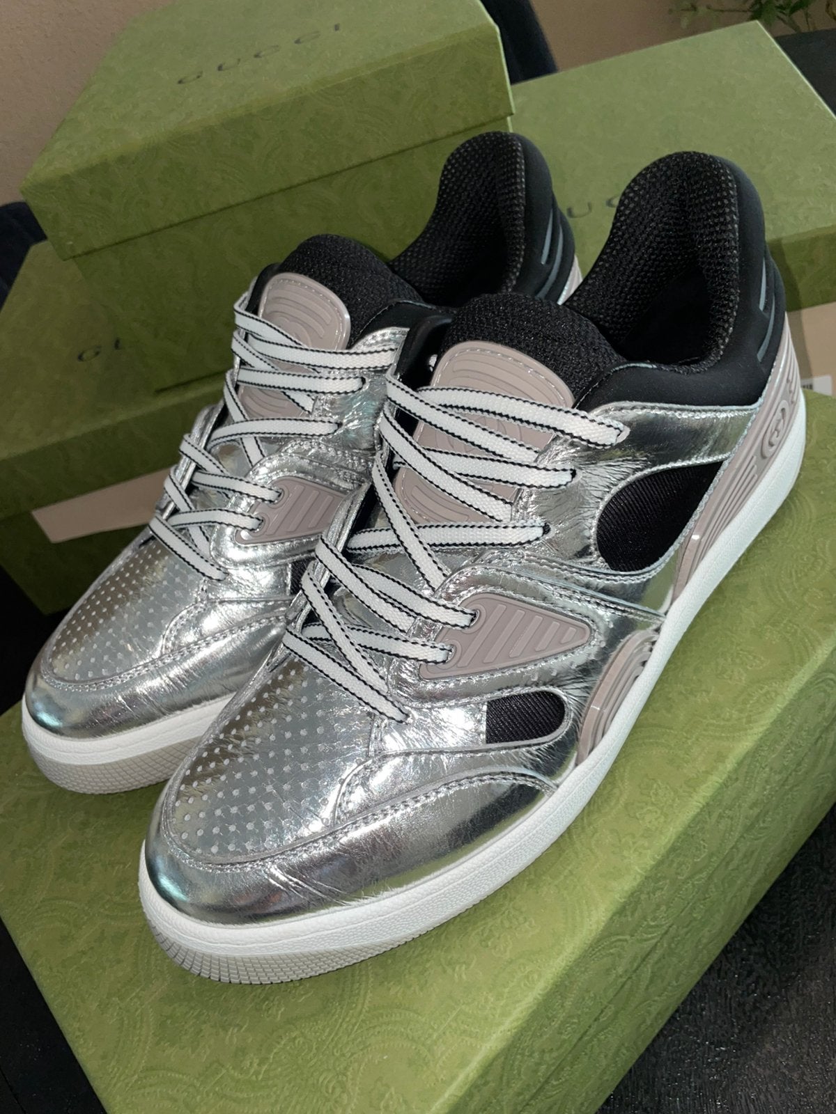 Gucci Basket metallic sneaker, Ophalen of Verzenden, Zo goed als nieuw, Wit