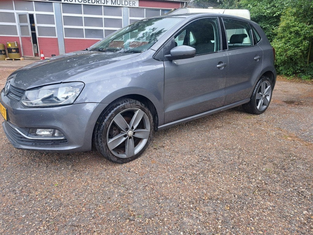 Volkswagen POLO 1.0 Mpi 75 Pk Comfortline 5 Drs. MOTOR DEFEC, 21 km/l, Met garantie (alle), Bedrijf, Handgeschakeld