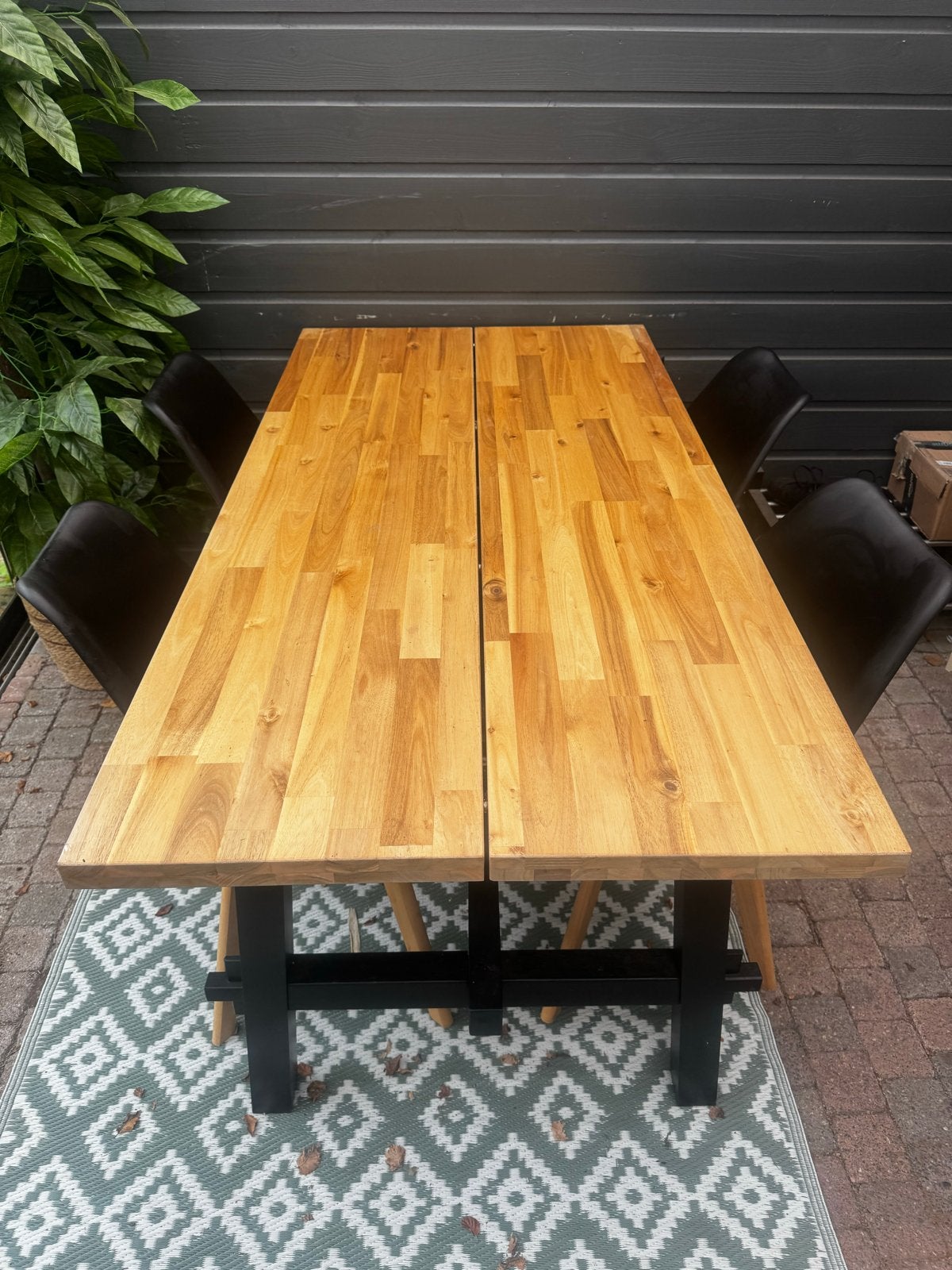 Tafel met 4 stoelen, Ophalen, 50 tot 100 cm, Zo goed als nieuw, 150 tot 200 cm
