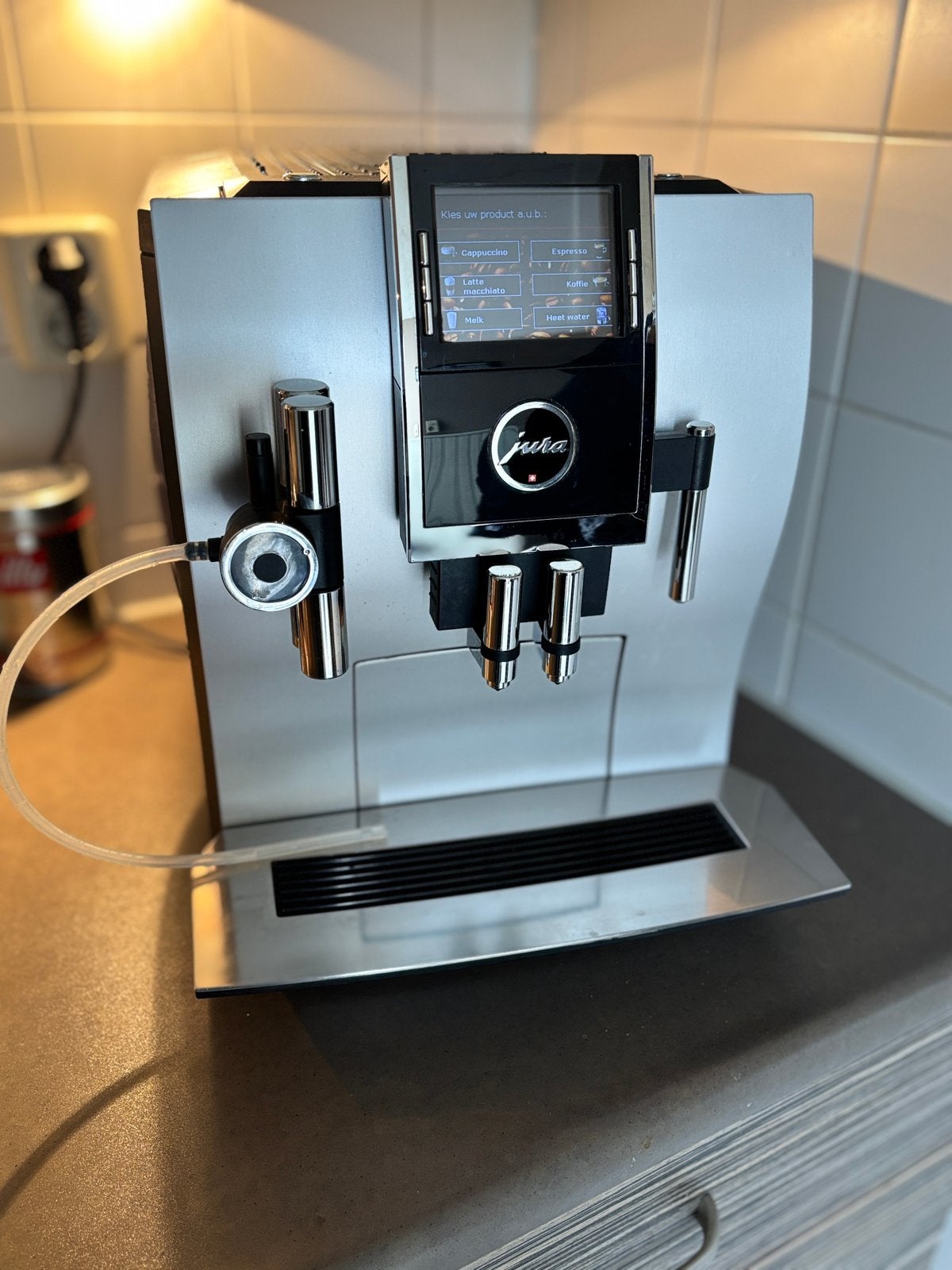 Jura Z9 met Nieuwe Onderhoudsbeurt + nieuwe maalstenen, Witgoed en Apparatuur, Koffiezetapparaten, Ophalen of Verzenden, Refurbished