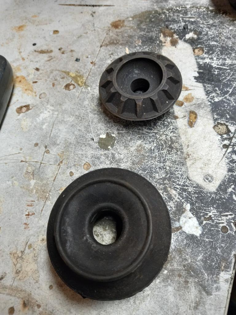 Rubbers achterveren VW Golf MK2 - Set van 4, Ophalen, Gebruikt, Volkswagen