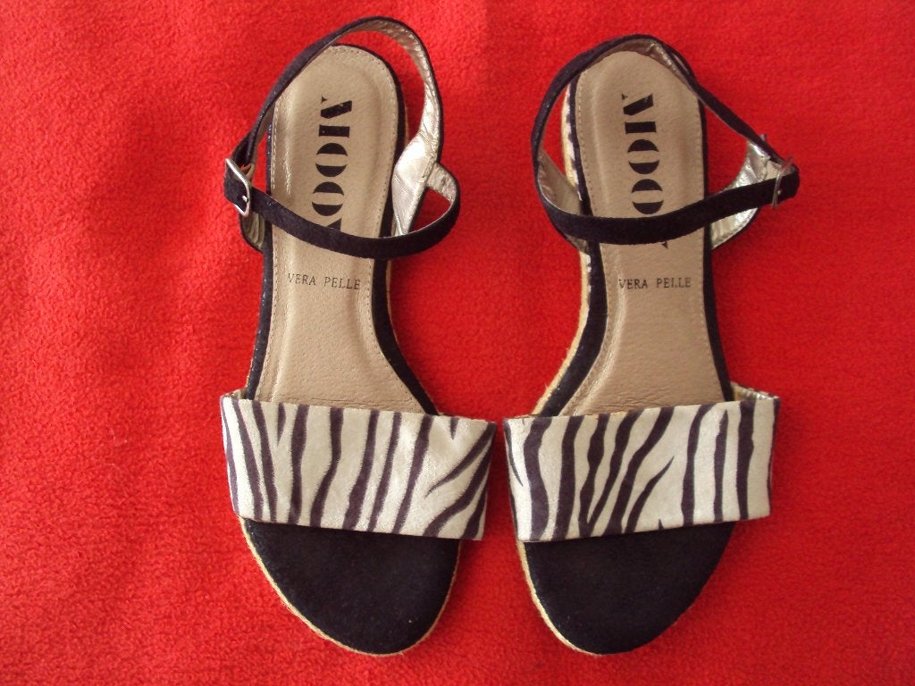 Vera Pelle = Mooy sandaaltjes / 38 / zebraprint, Kleding | Dames, Schoenen, Bruin, Zo goed als nieuw, Vera Pelle, Sandalen of Muiltjes