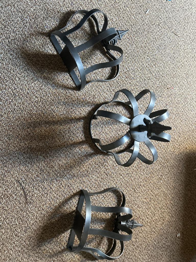 Zware smeedijzeren kronen - decoratie set van 3, Ophalen, Klassiek, Metaal, Gebruikt