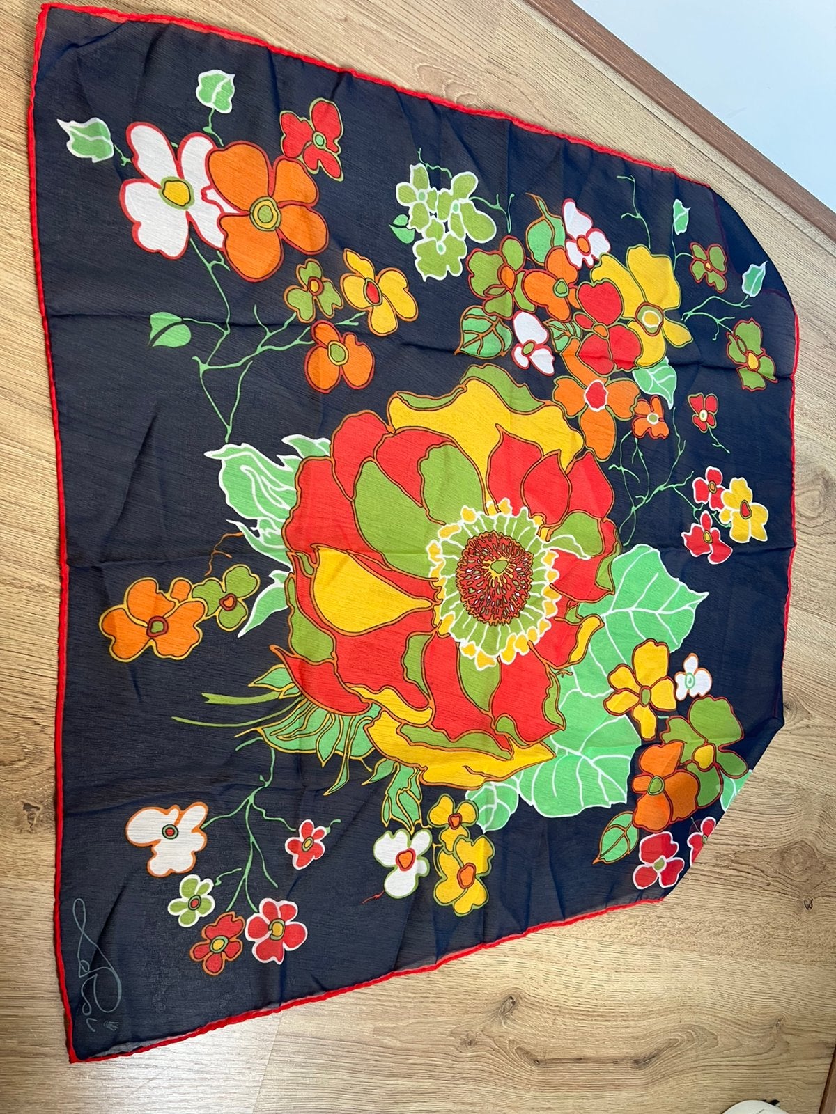 Retro dunne bloemen sjaal bandanan designer vintage, Maat 46/48 (XL) of groter, Ophalen of Verzenden, Zo goed als nieuw, X