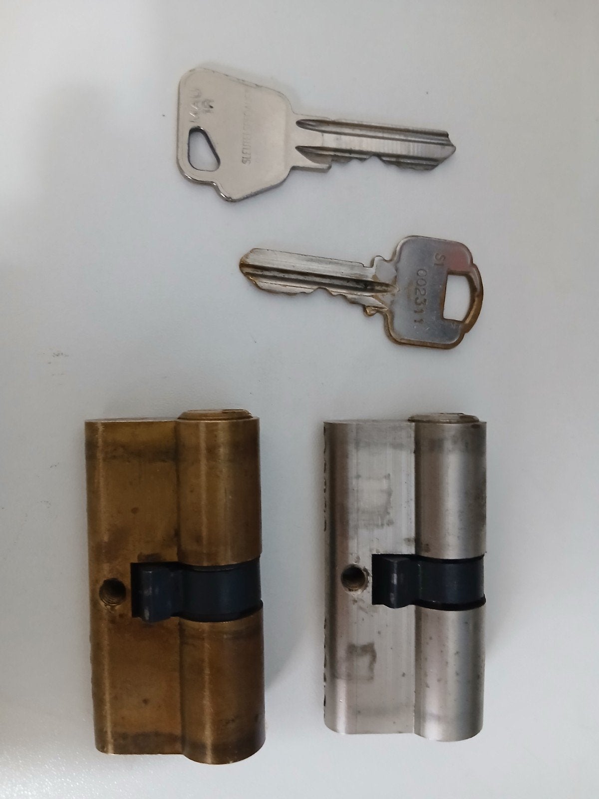 2 gelijksluitende 30/30 profielcilinders SKG2, Ophalen of Verzenden
