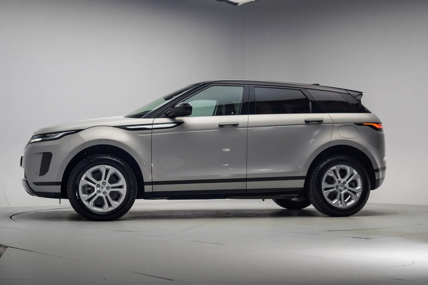 Land Rover Range Rover Evoque P300e AWD S [ Leder LED Apple/, Auto's, Automaat, 309 pk, Bedrijf, Hybride Elektrisch/Benzine