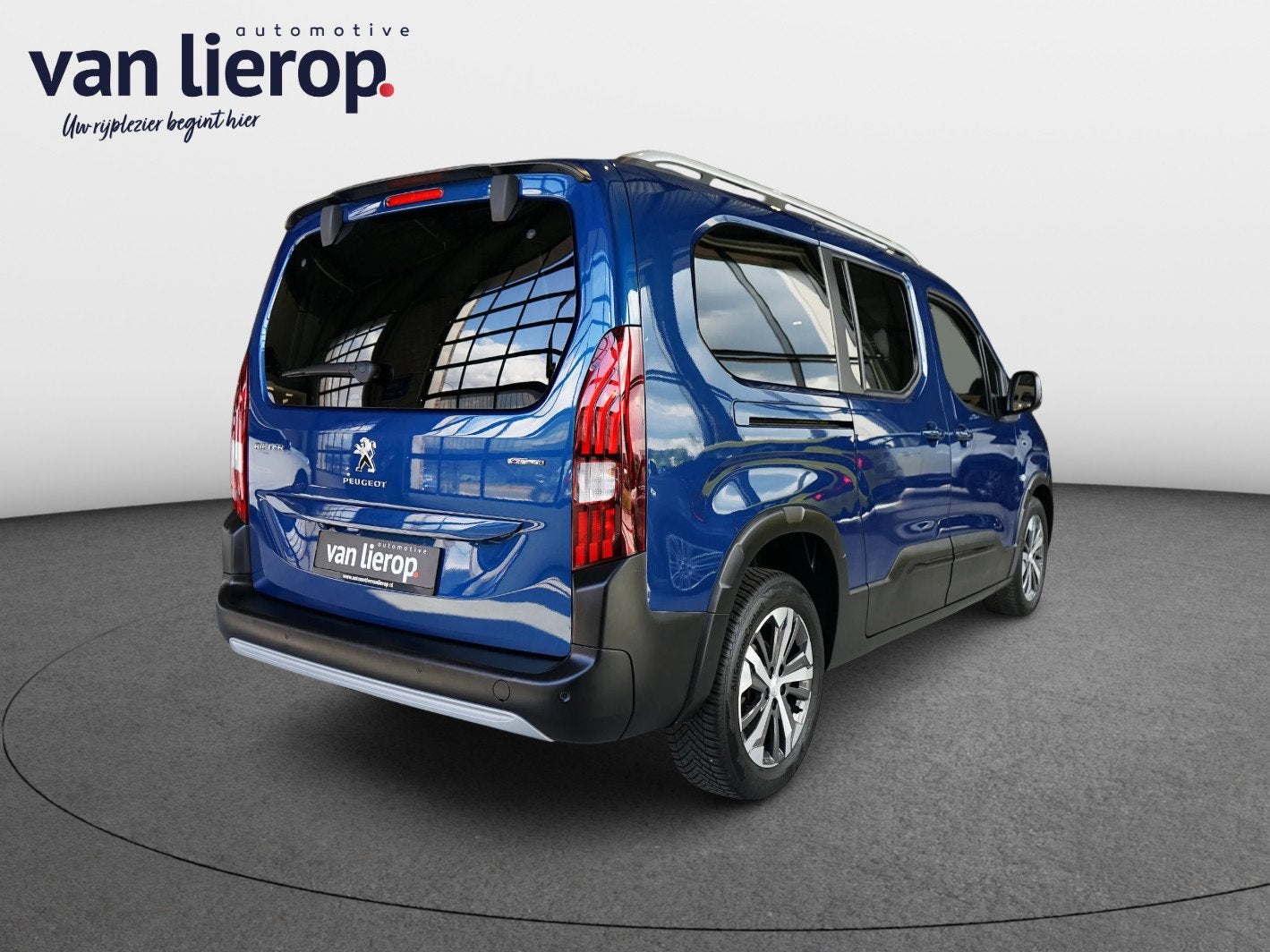 Peugeot Rifter Long 1.2 Puretech Long GT-Line DEALER ONDERHO, Stof, Zwart, 1199 cc, Blauw