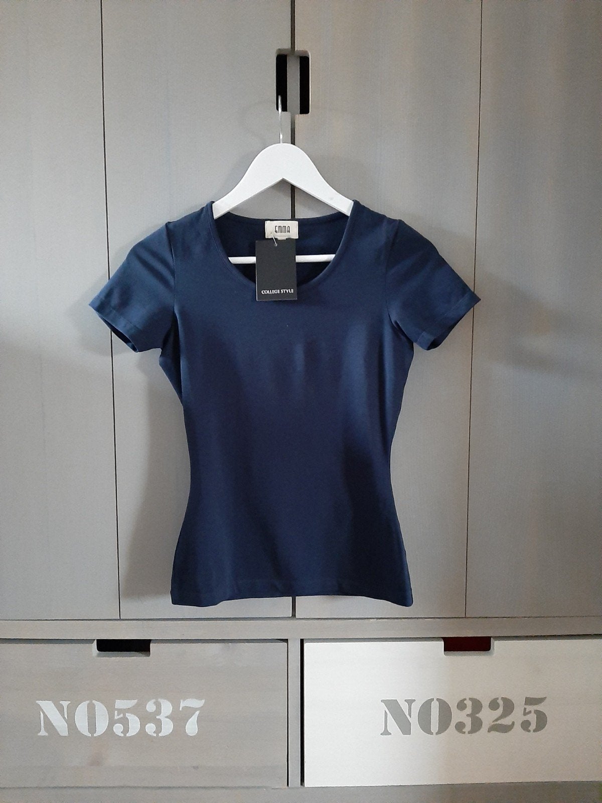 Donkerblauw tshirt top Emma College style maat XS Nieuw!, Blauw, Nieuw, Ophalen of Verzenden, College style