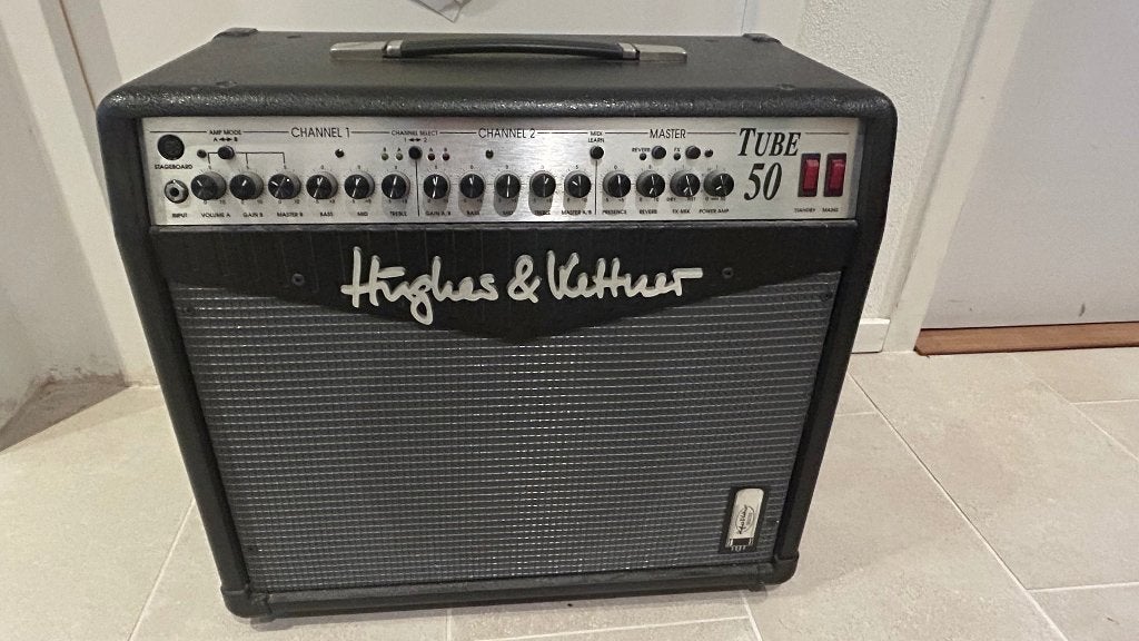 Hughes Kettner Tube 50, Muziek en Instrumenten, Ophalen, Gebruikt, Gitaar, 50 tot 100 watt