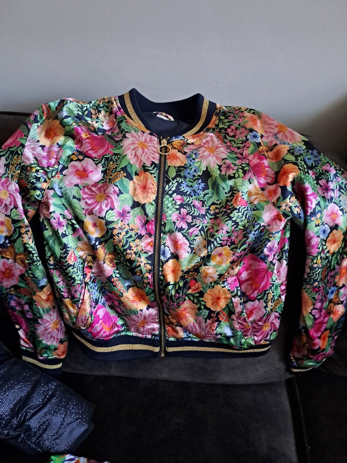 H&M Angela McKay Bloemen Bomberjack Maat 146, Kinderen en Baby's, Meisje, H&M, Ophalen of Verzenden, Zo goed als nieuw