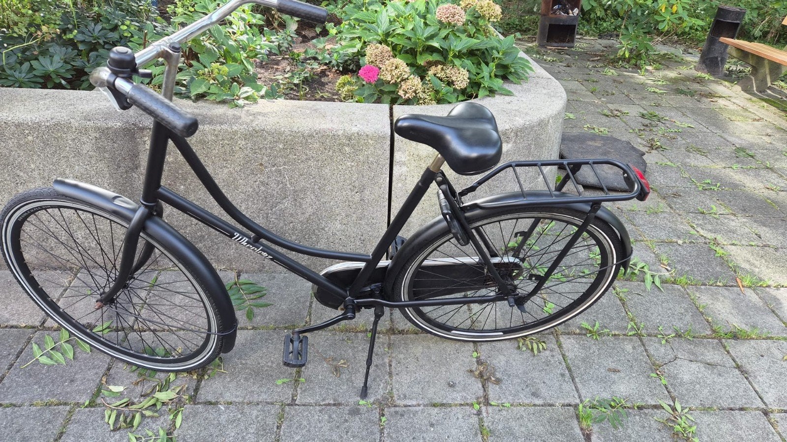Wheelenz 28 inch omafiets met nieuwe banden en Axa slot, Fietsen en Brommers, Ophalen of Verzenden