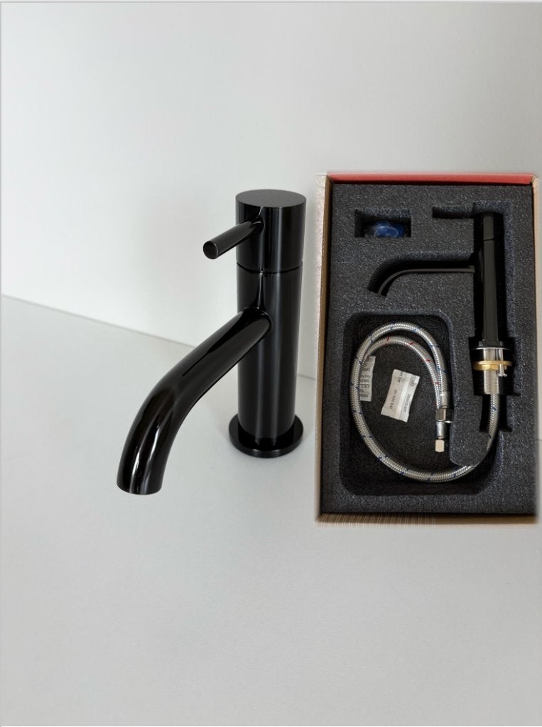 Nieuwe luxe wastafelkraan laag | Gunmetal black | Nieuw, Info@regn.nl, Vreebergen 5, 9403 ET Assen, Regn, Nieuw