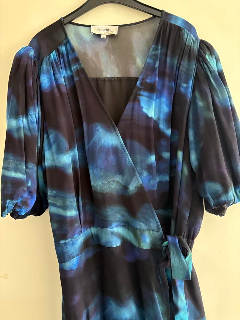 Shoeby Fred wikkeljurk blauw/zwart tie-dye XXL, Blauw, Maat 46/48 (XL) of groter, Ophalen of Verzenden, Zo goed als nieuw