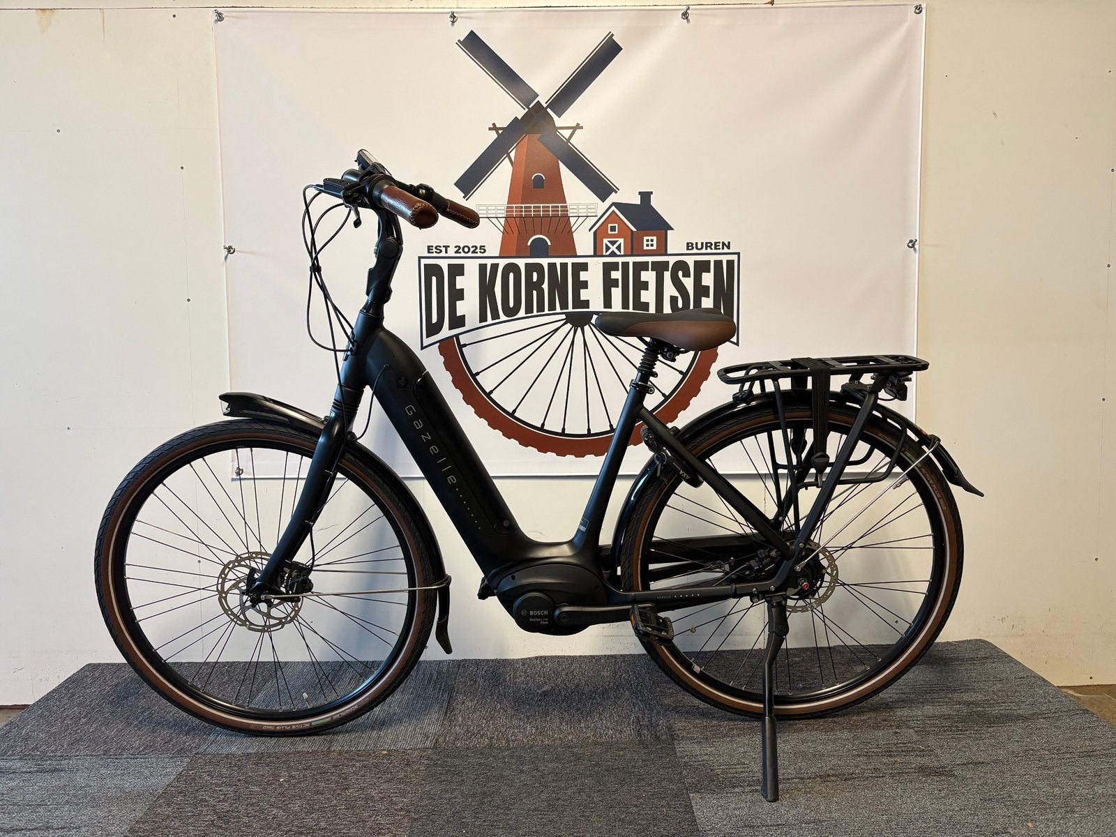 Gazelle Arroyo/Grenoble met Bosch middenmotor., 47 tot 51 cm, Ophalen, Zo goed als nieuw, Gazelle