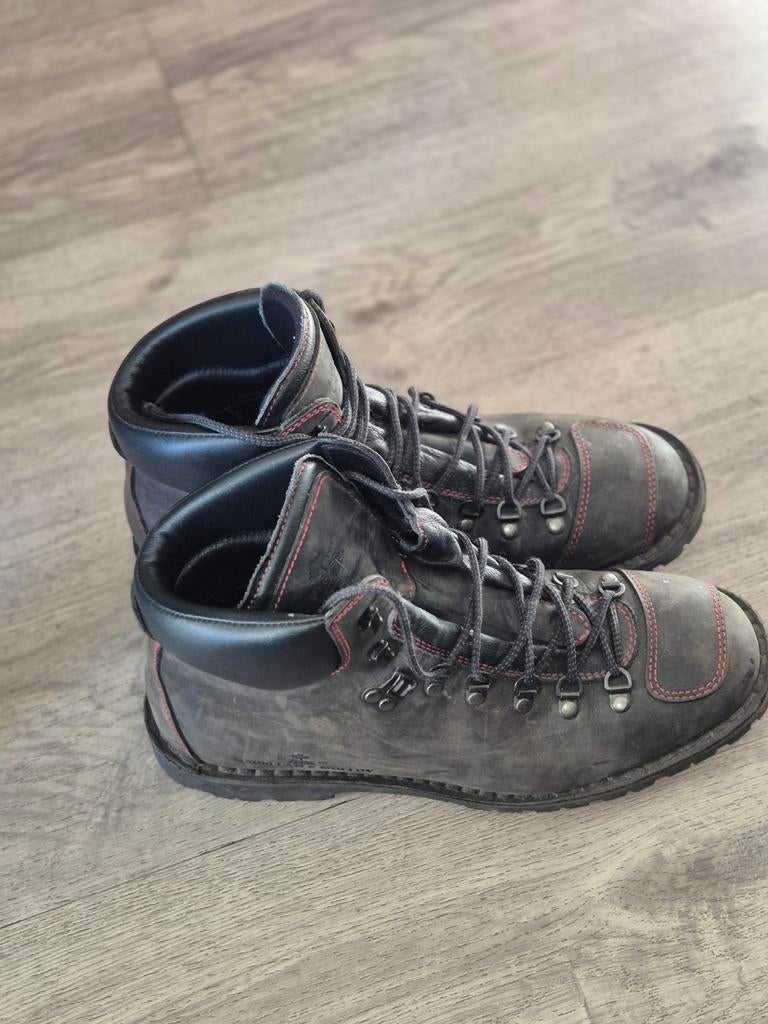 Zgan als nieuwe wandelschoenen, Ophalen, Zo goed als nieuw, Schoenen