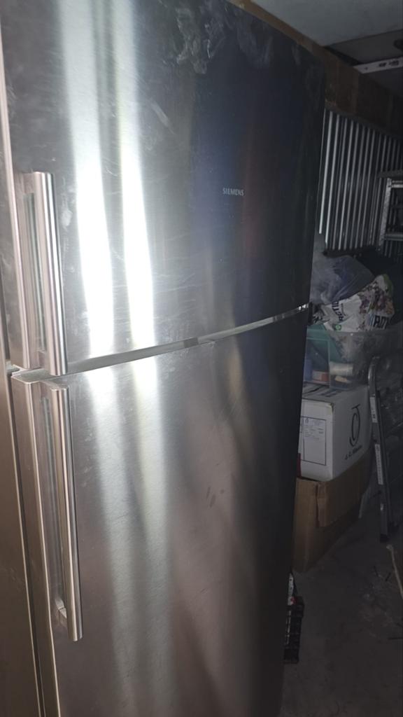 Siemens Koelkast/vriezer, Witgoed en Apparatuur, Ophalen, Gebruikt, Minder dan 85 cm, Minder dan 75 liter