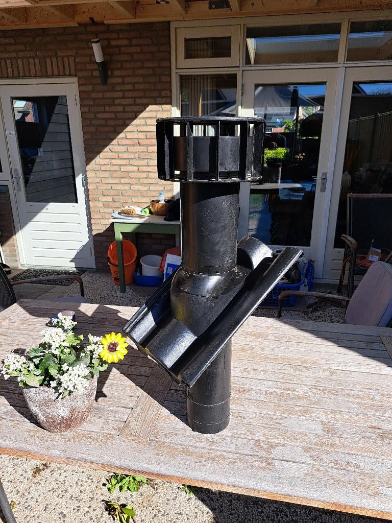 Ubbing Multi ventilatiepijp, Doe-het-zelf en Verbouw, Dakpannen en Dakbedekking, Ophalen, Kunststof, Zwart, Overige typen
