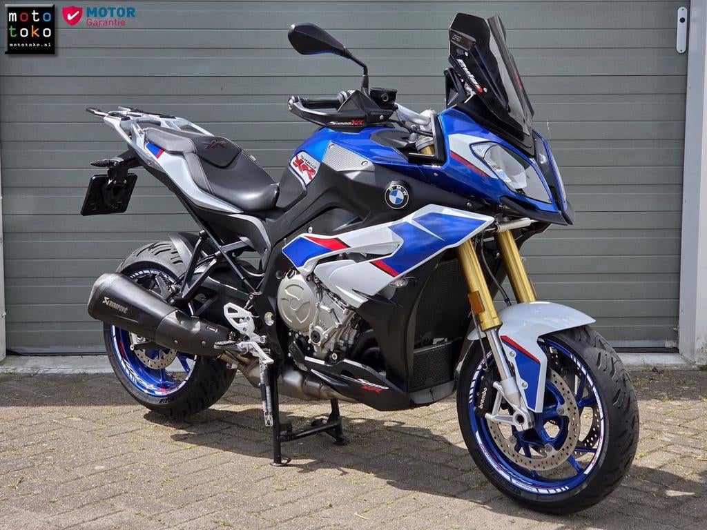 BMW S 1000 XR / S1000XR - Akrapovic - Blauwe velgen, Motoren, 4 cilinders, Motorrijbewijs A, Bedrijf, Onbekend