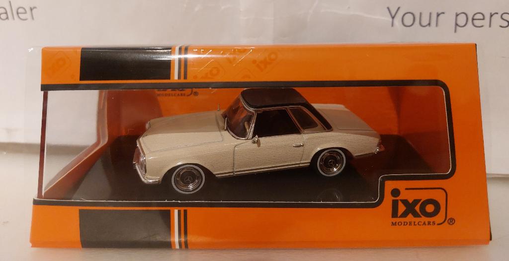 Ixo 1:43 Mercedes-Benz 230 SL W113 met Hardtop 1964 creme, Ophalen of Verzenden, Nieuw, Auto, Overige merken