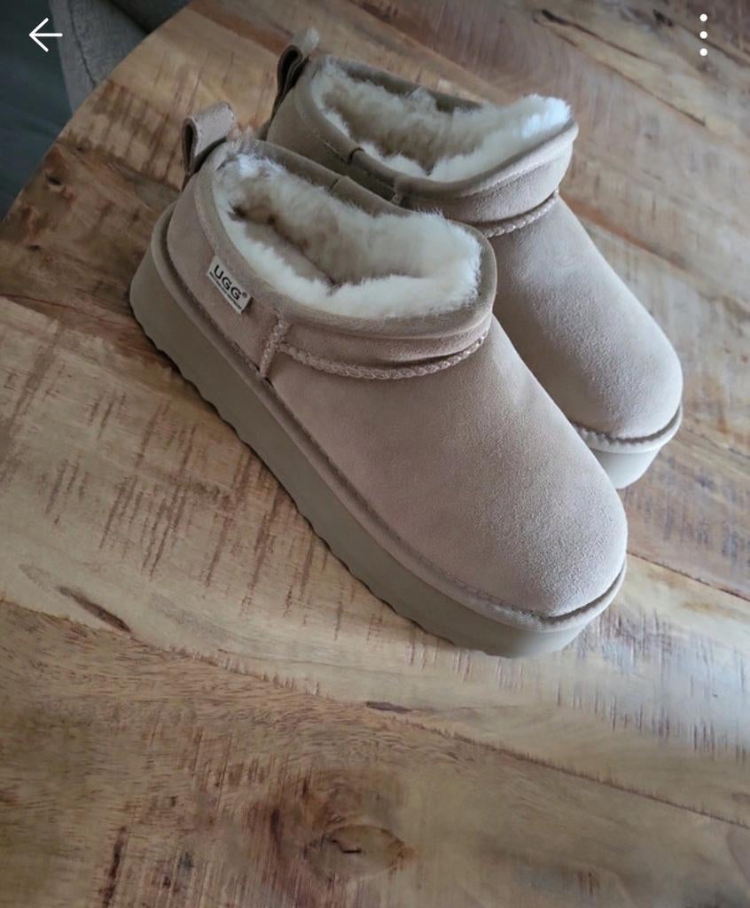 Uggs maat 39. Nieuw, UGG, Beige, Nieuw, Ophalen of Verzenden